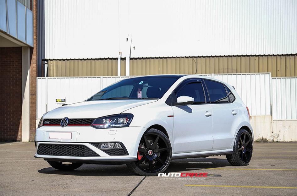 VOLKSWAGEN POLO IFG13 GLOSS BLACK